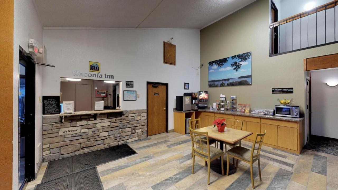 Waconia Inn And Suites מראה חיצוני תמונה